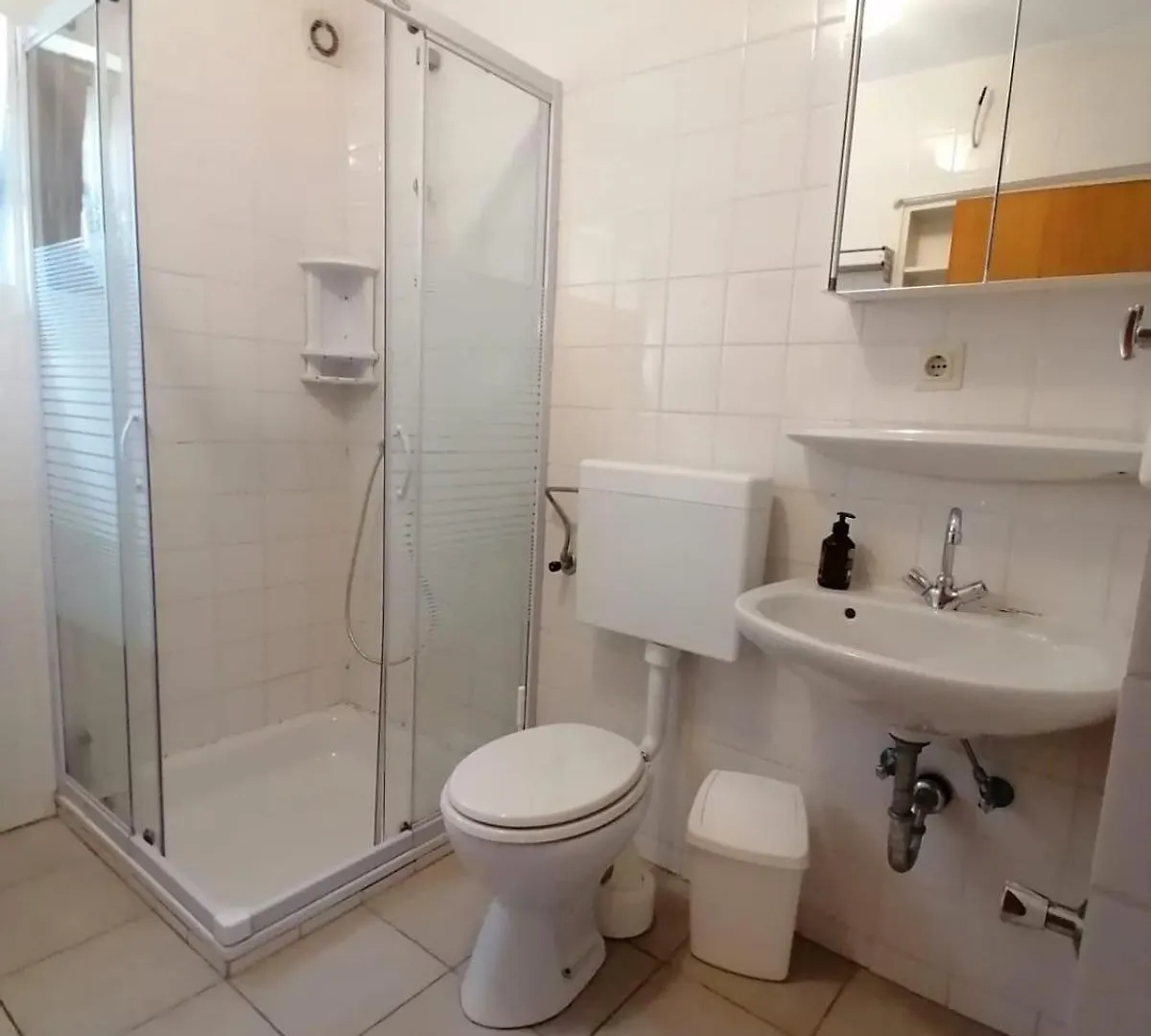 Villa Anna Pinezici  Apartment